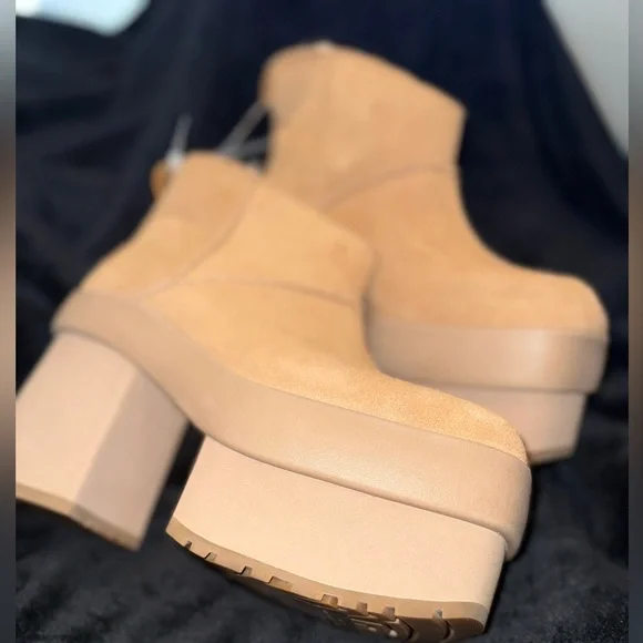 UGG Mini New Heights Platform Boot (Women) Tan Heeled Platform Boots - Picture 8 of 14